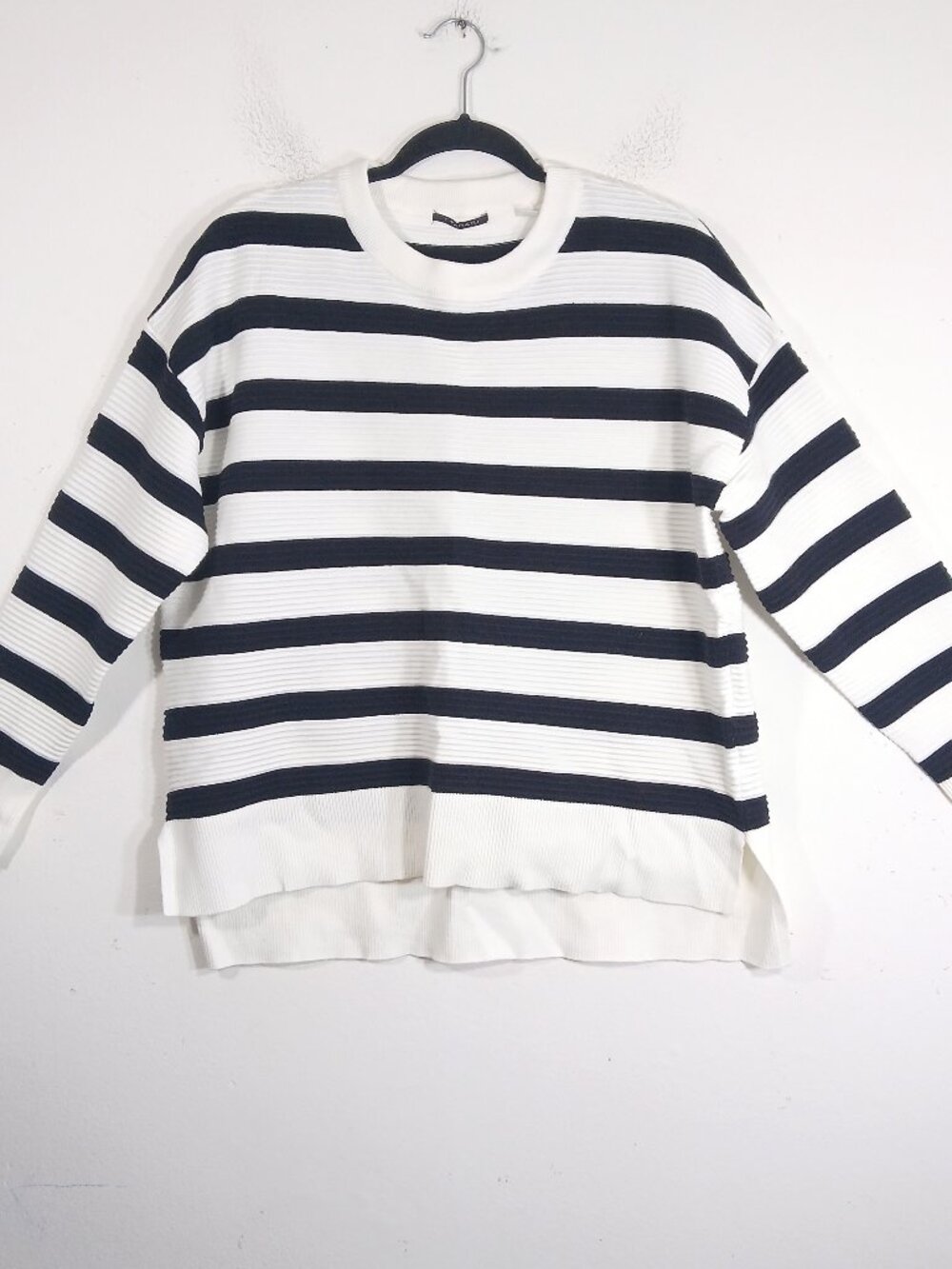 Tahari Striped Knit Sweater Women Large White Blue Ribbed Crew Neck